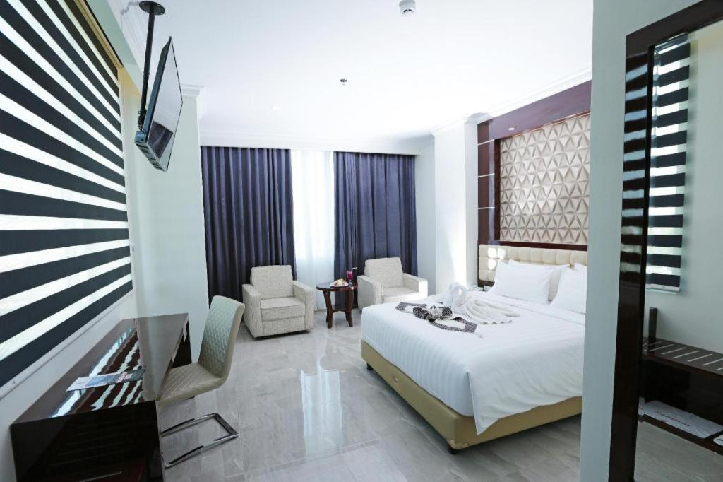 Sindoro Hotel Cilacap By Conary Bagian luar foto
