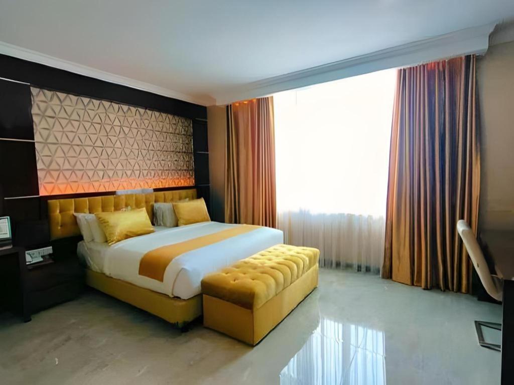 Sindoro Hotel Cilacap By Conary Bagian luar foto
